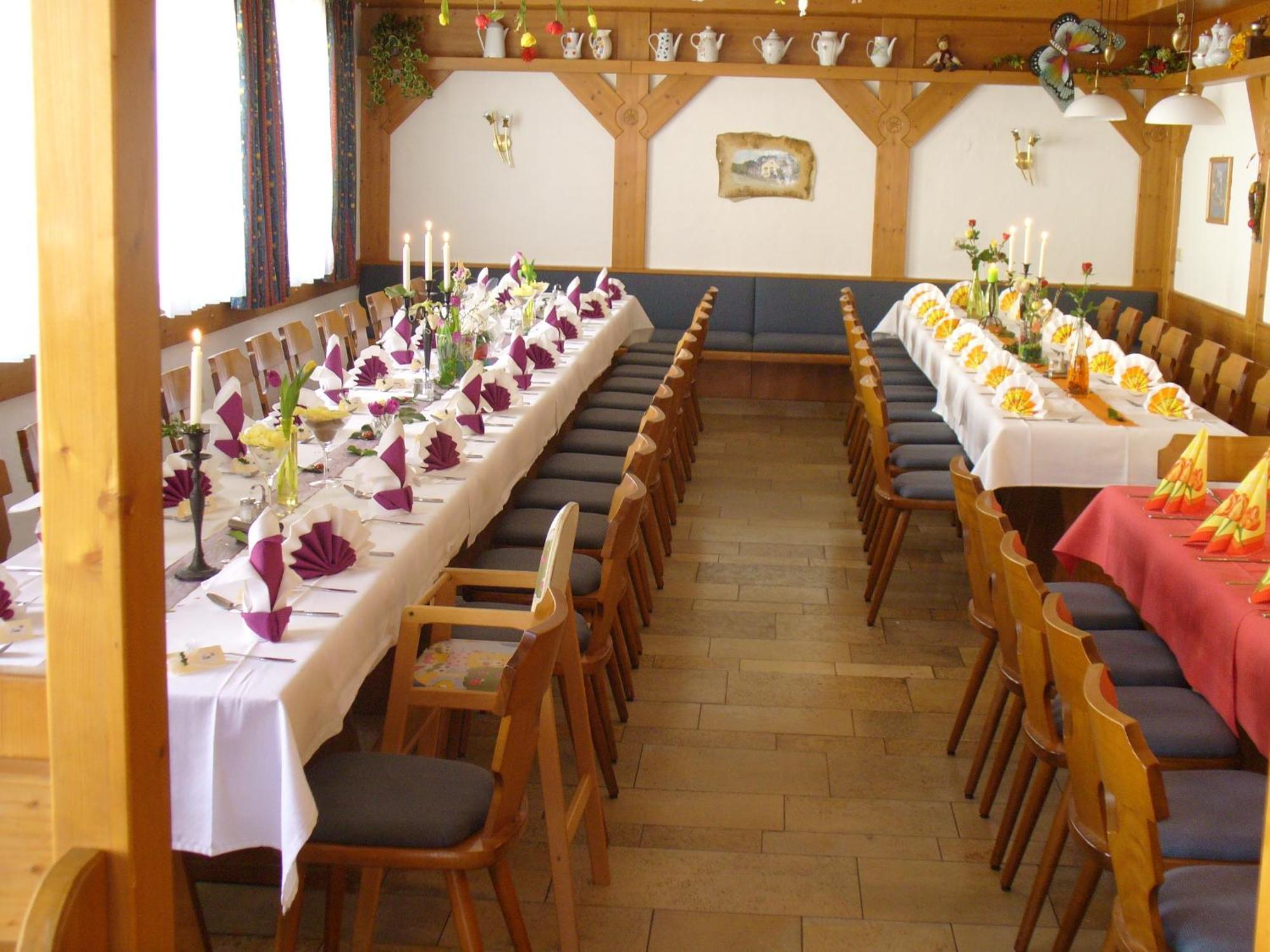 Gasthof Zum Brunnen Mörnsheim Exterior foto